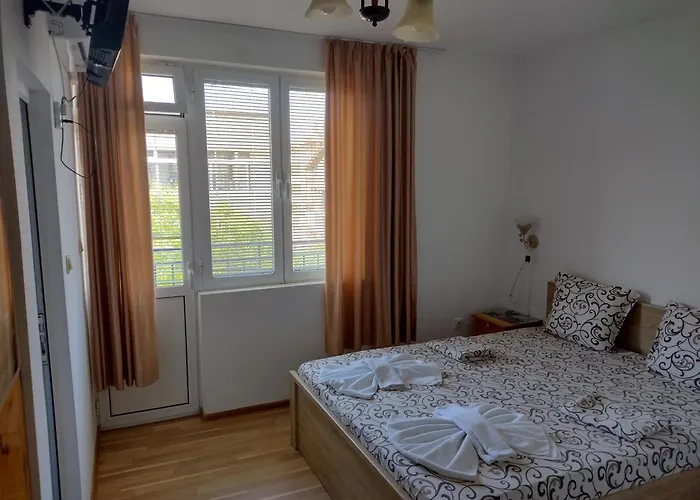 янка Гостевой дом Несебр