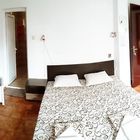 янка 3* Nessebar